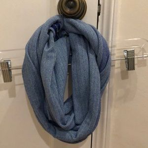 Ivivva “vinyasa” scarf Girls O/S